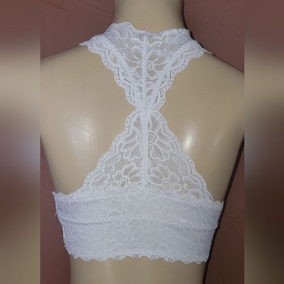Felina (Medium) white lace bralette - Picture 4 of 8